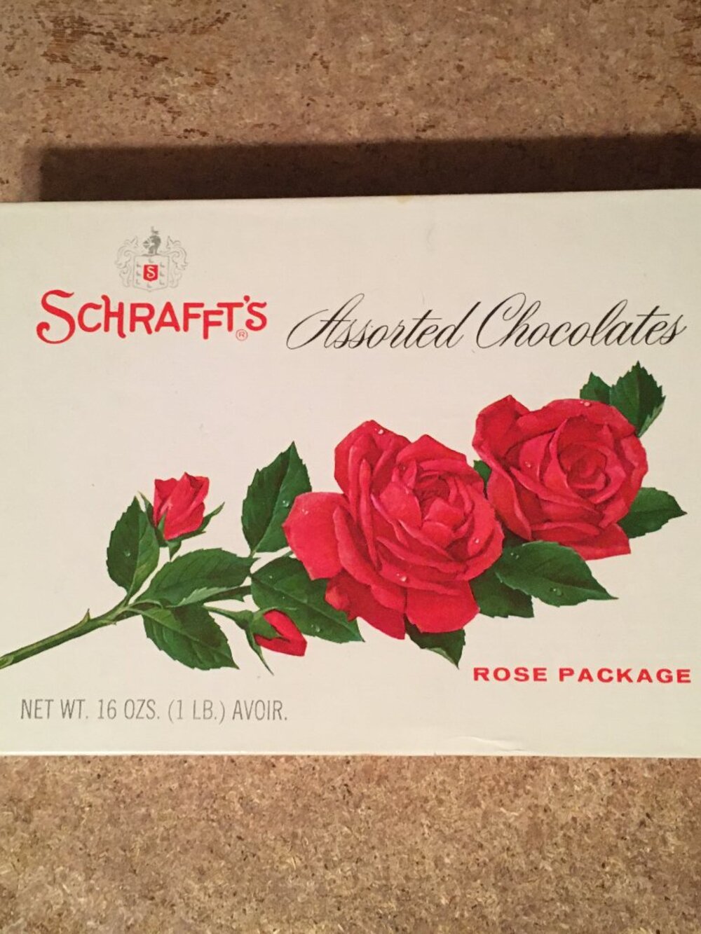 VINTAGE SCHRAFFT’S CHOCOLATES ROSE PACKAGE CANDY BOX 16 OZ 1 LB